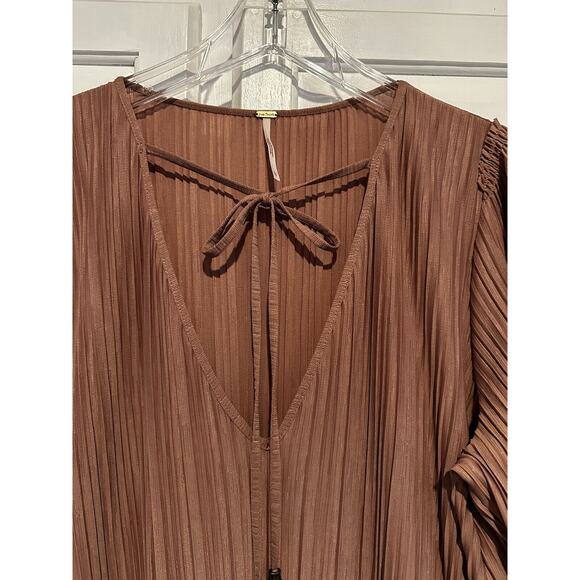 FREE PEOPLE Can't Help It Plisse Mini Dress In Clay Pink Size Large Boho Dreamy - Picture 3 of 15